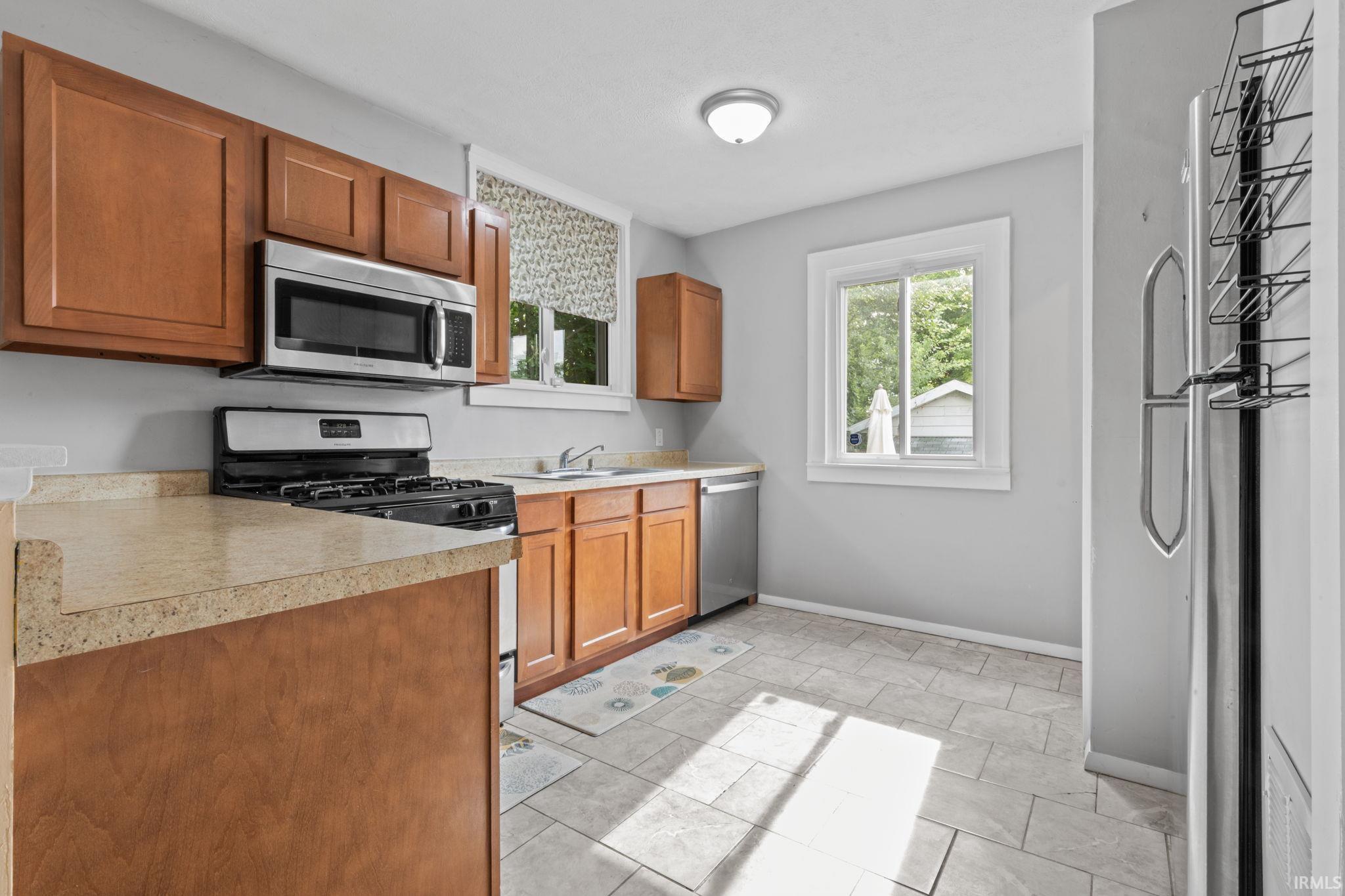 737 S 33rd Street South Bend IN 46615