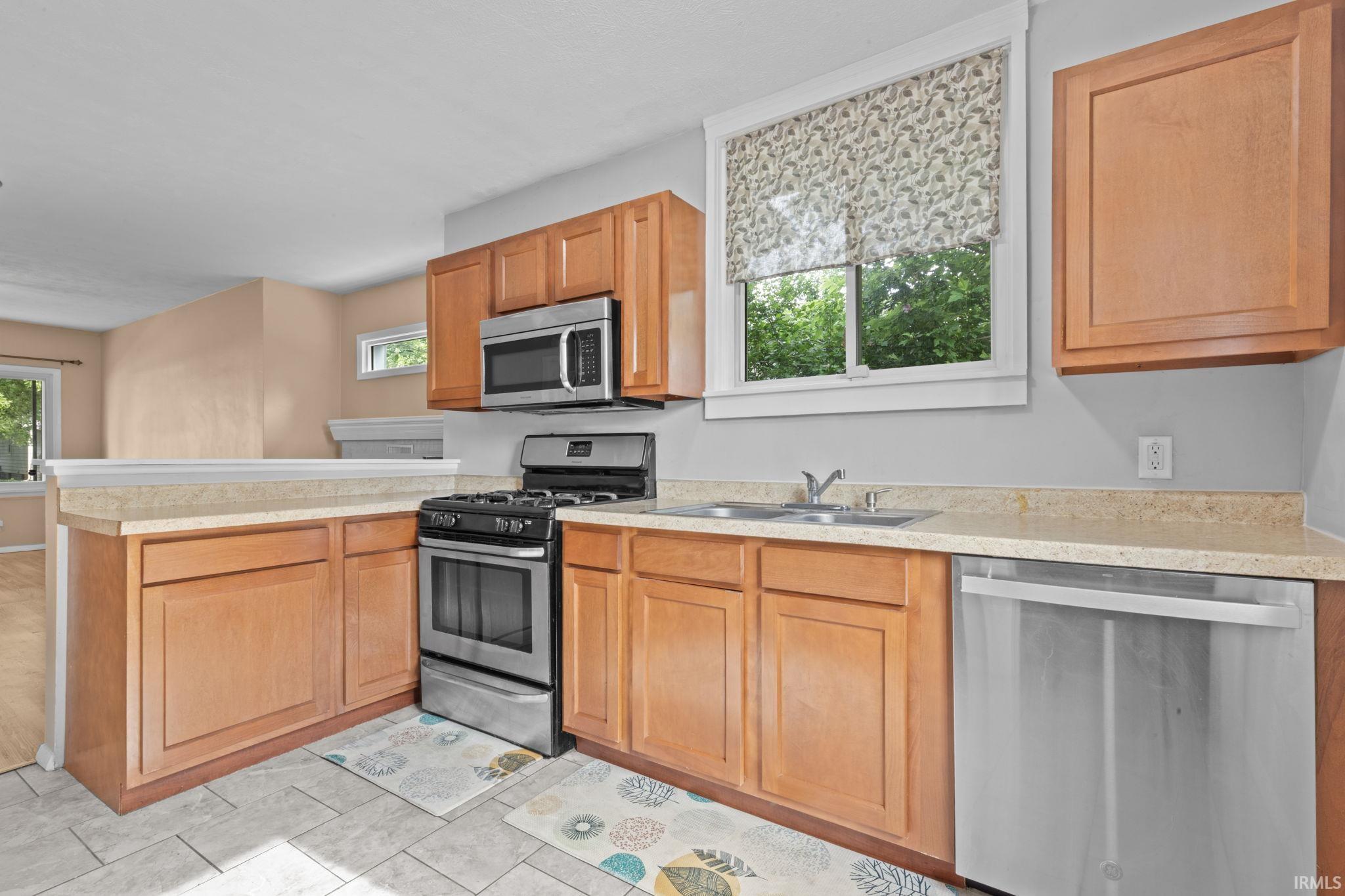 737 S 33rd Street South Bend IN 46615