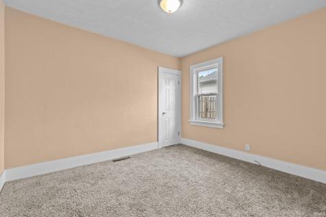 737 S 33rd Street South Bend IN 46615