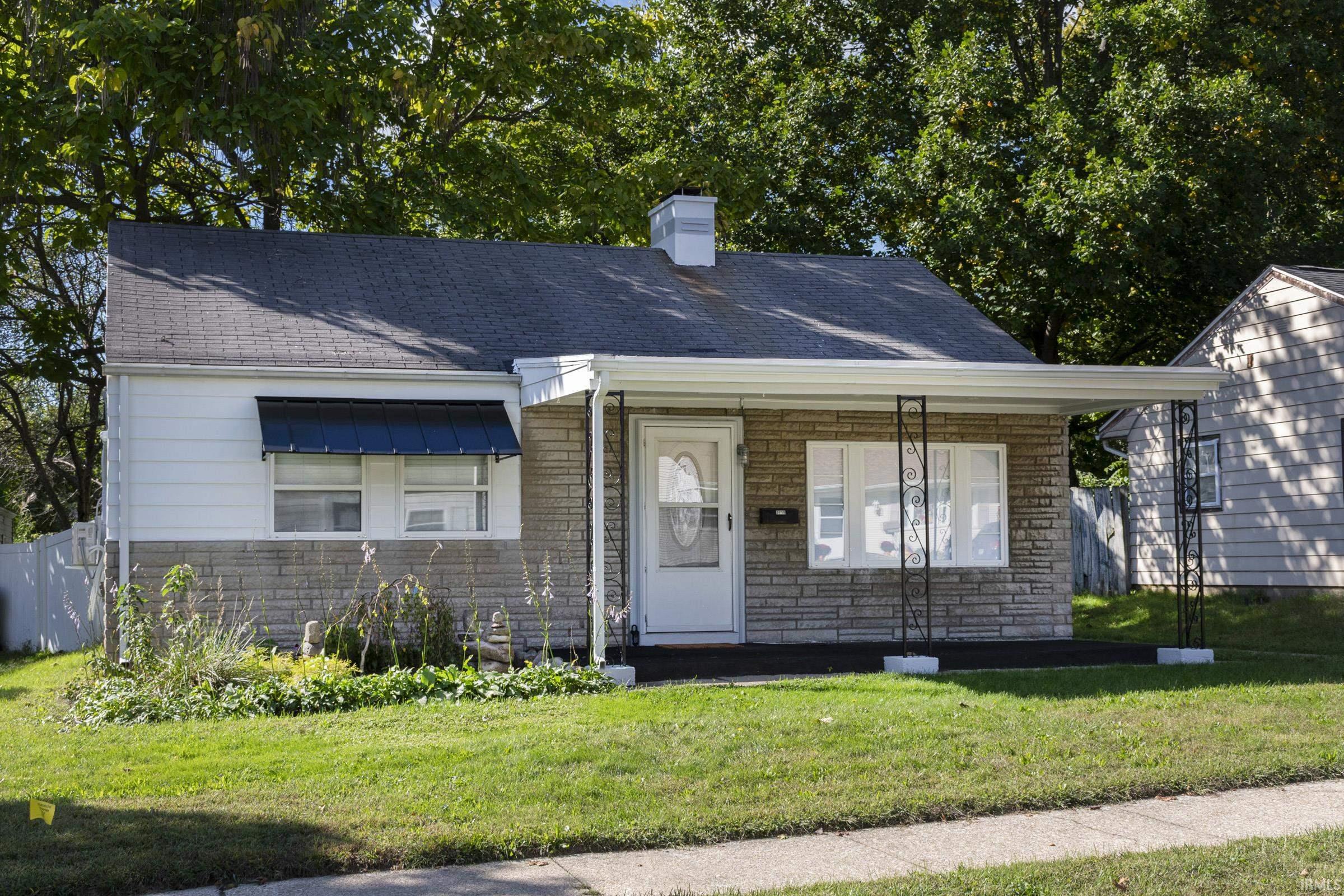 3719 Carroll Street South Bend IN 46614