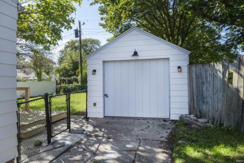 3719 Carroll Street South Bend IN 46614