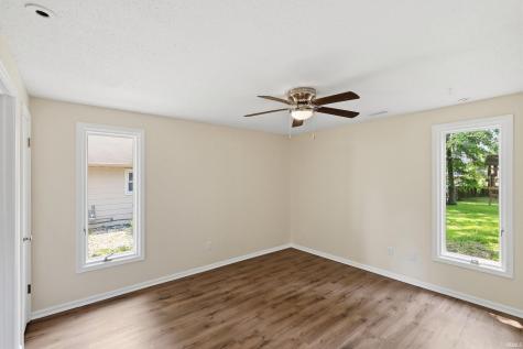9529 Wolf River Place Fort Wayne IN 46804