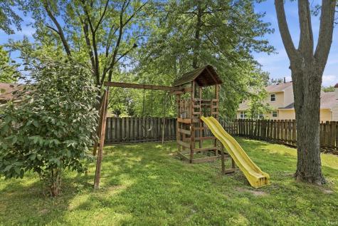9529 Wolf River Place Fort Wayne IN 46804