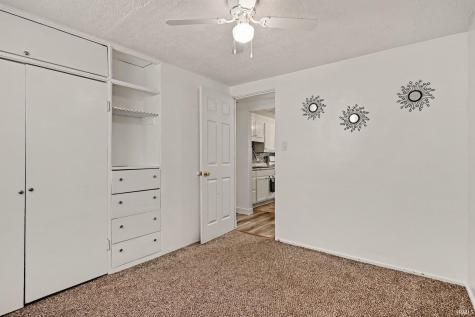 942 Beale Street South Bend IN 46616