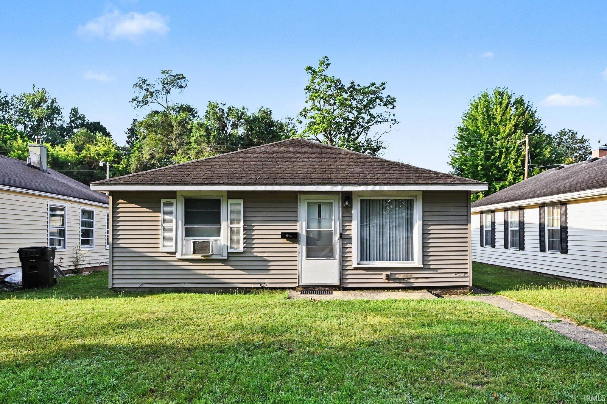 942 Beale Street South Bend IN 46616
