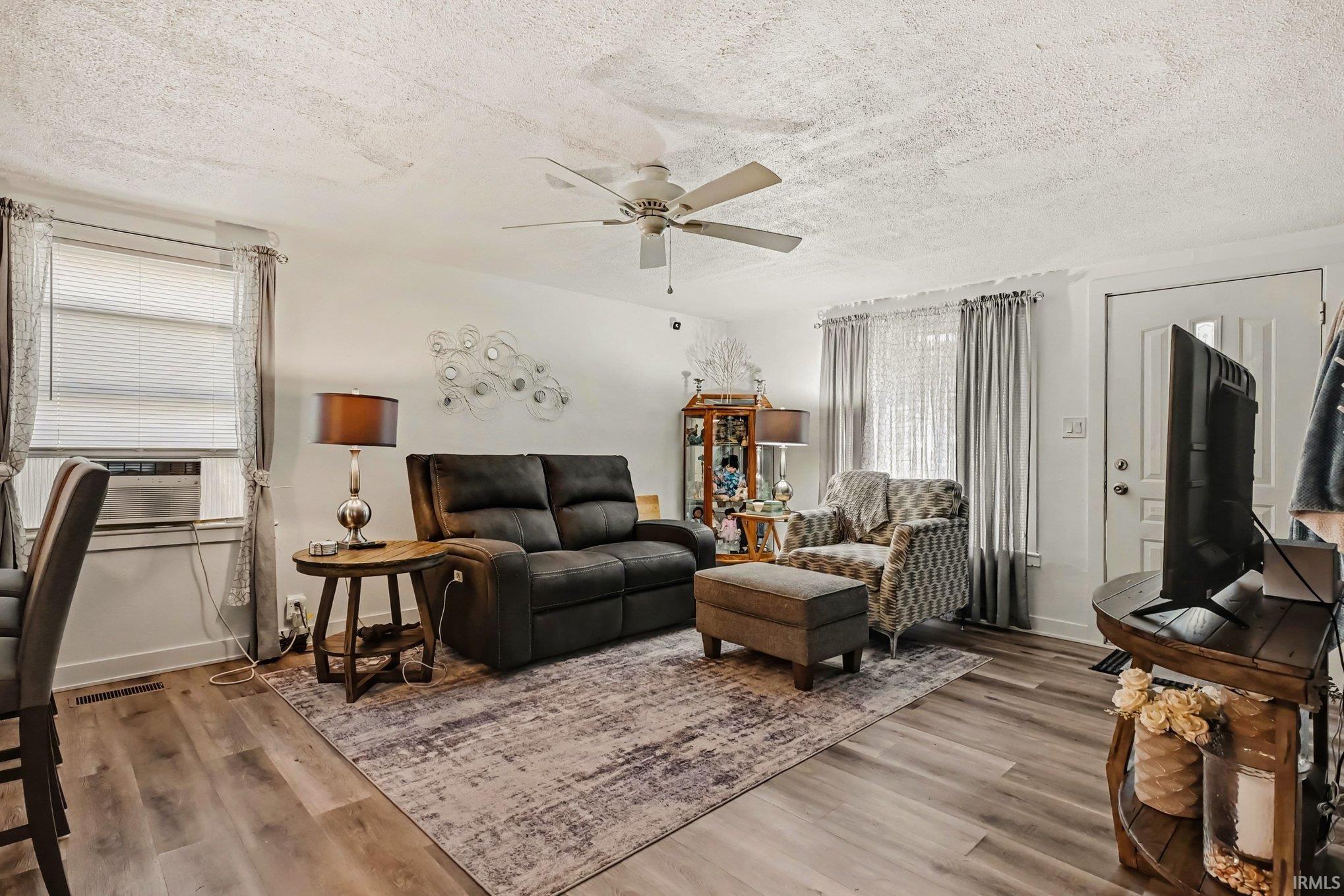 942 Beale Street South Bend IN 46616