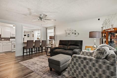942 Beale Street South Bend IN 46616