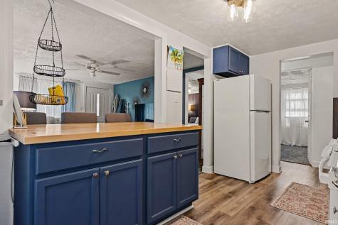 942 Beale Street South Bend IN 46616