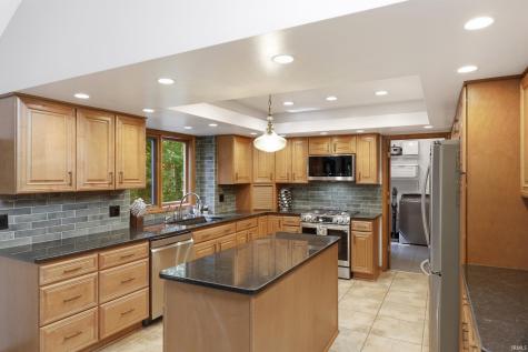 5721 Devils Hollow Road Fort Wayne IN 46814