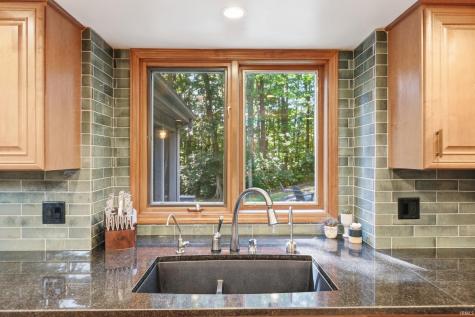 5721 Devils Hollow Road Fort Wayne IN 46814