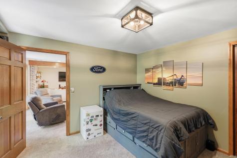 5721 Devils Hollow Road Fort Wayne IN 46814