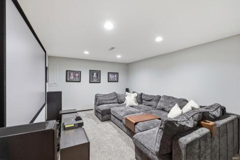 5721 Devils Hollow Road Fort Wayne IN 46814