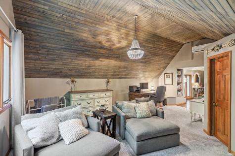 5721 Devils Hollow Road Fort Wayne IN 46814