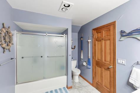 5721 Devils Hollow Road Fort Wayne IN 46814