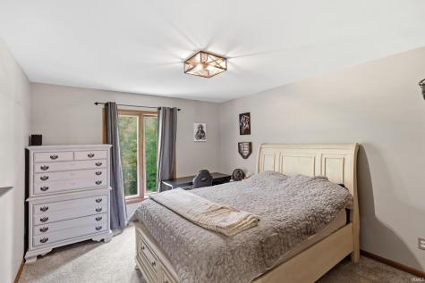 5721 Devils Hollow Road Fort Wayne IN 46814