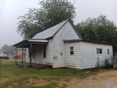 303 W Elnora Street Odon IN 47562