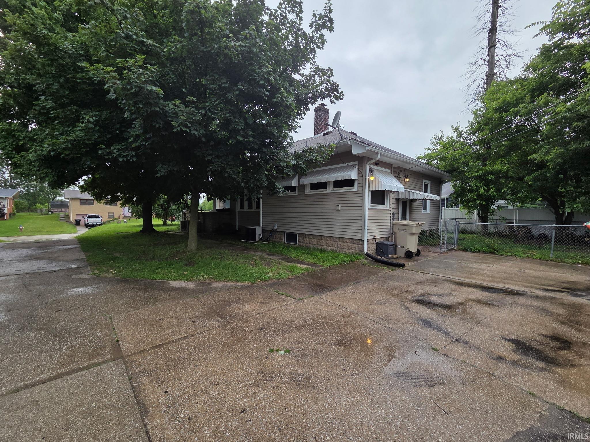 1608 Sheridan Street South Bend IN 46628