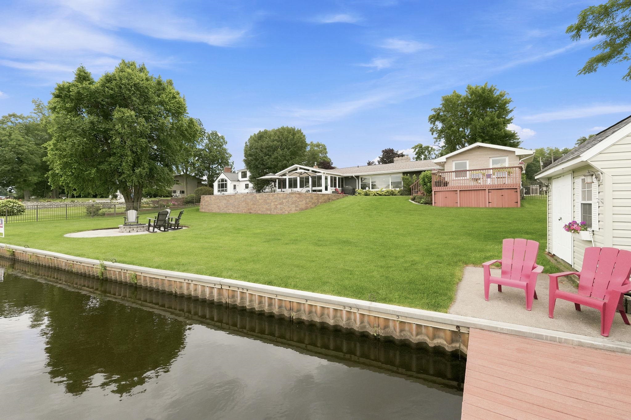 56045 Riverdale Drive Elkhart IN 46514