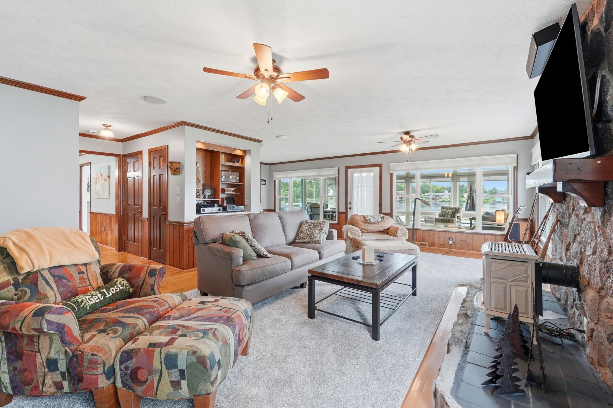 56045 Riverdale Drive Elkhart IN 46514