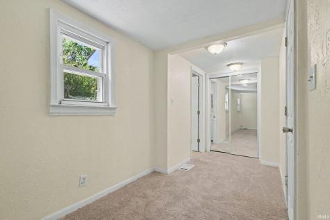 2433 Hollywood Place South Bend IN 46616