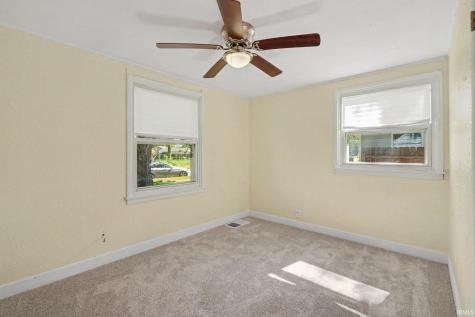 2433 Hollywood Place South Bend IN 46616