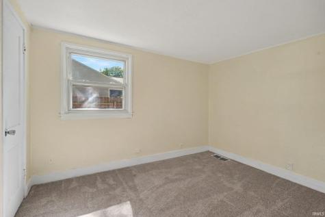 2433 Hollywood Place South Bend IN 46616