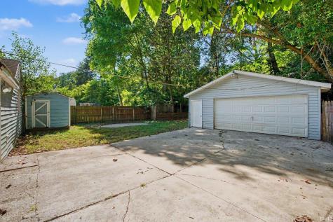 2433 Hollywood Place South Bend IN 46616