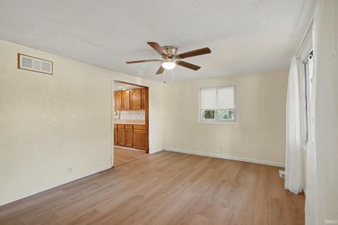 2433 Hollywood Place South Bend IN 46616