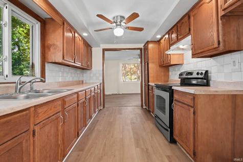 2433 Hollywood Place South Bend IN 46616