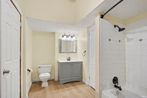 2433 Hollywood Place South Bend IN 46616