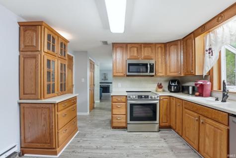 4318 Lynwood Court Fort Wayne IN 46815