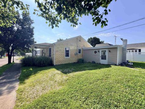 889 NE H Street Linton IN 47441