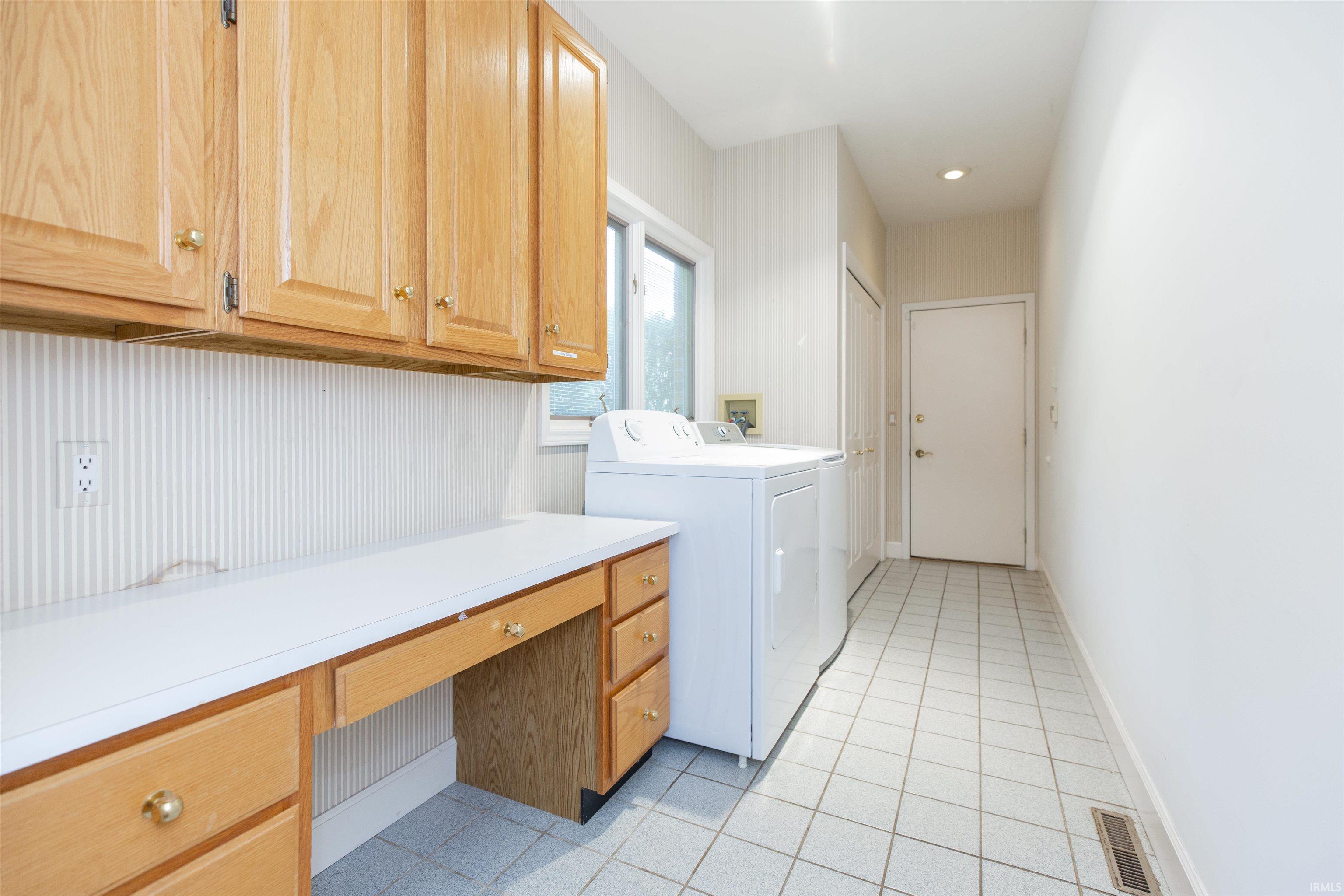 15711 Lake Forest Court Granger IN 46530