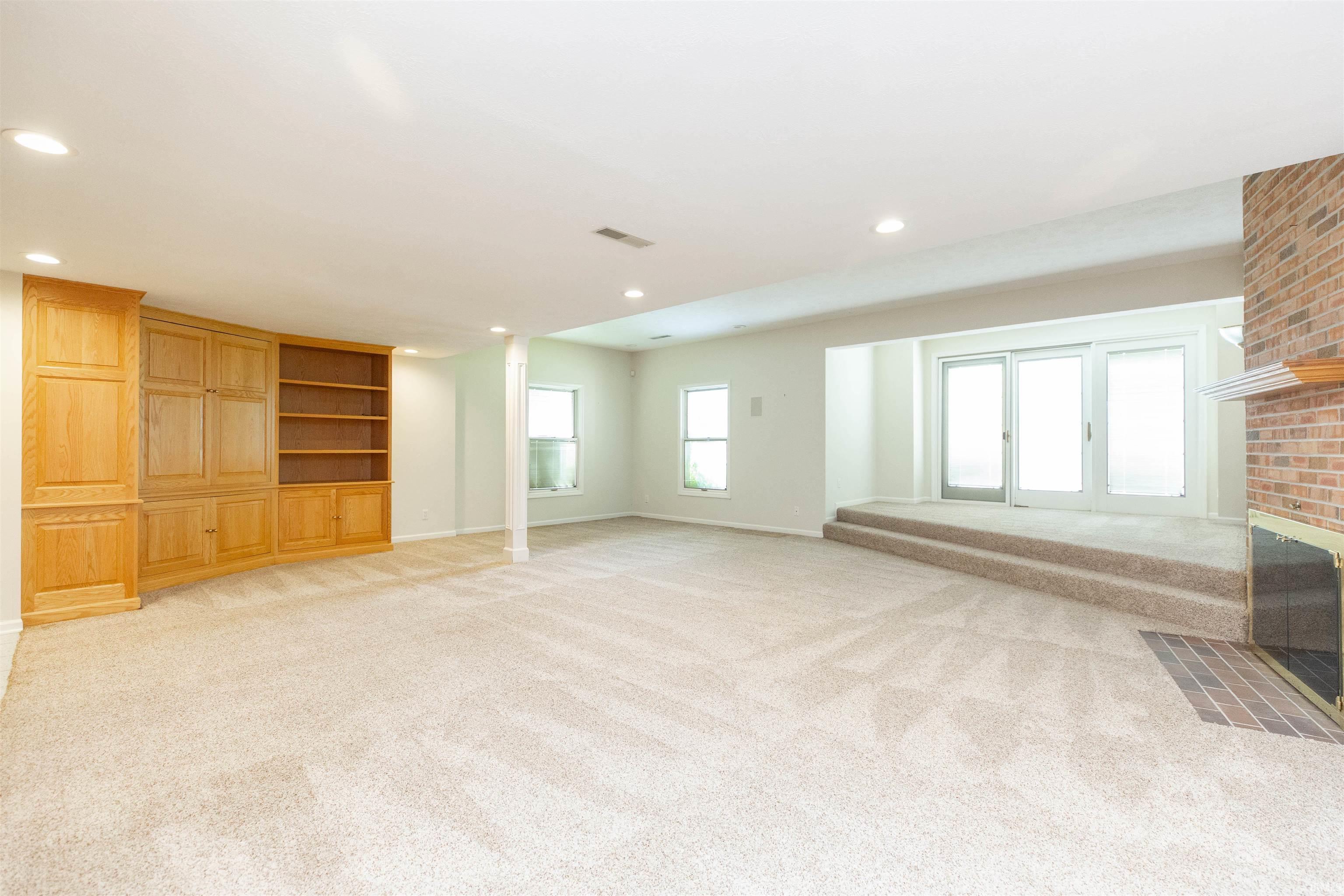 15711 Lake Forest Court Granger IN 46530