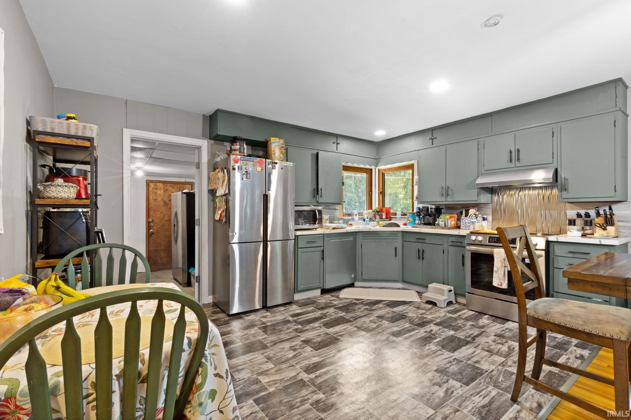 57954 Pear Road South Bend IN 46619
