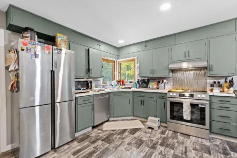 57954 Pear Road South Bend IN 46619