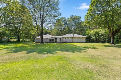 57954 Pear Road South Bend IN 46619