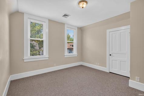 1216 S Linwood Avenue Evansville IN 47713