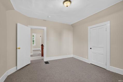 1216 S Linwood Avenue Evansville IN 47713