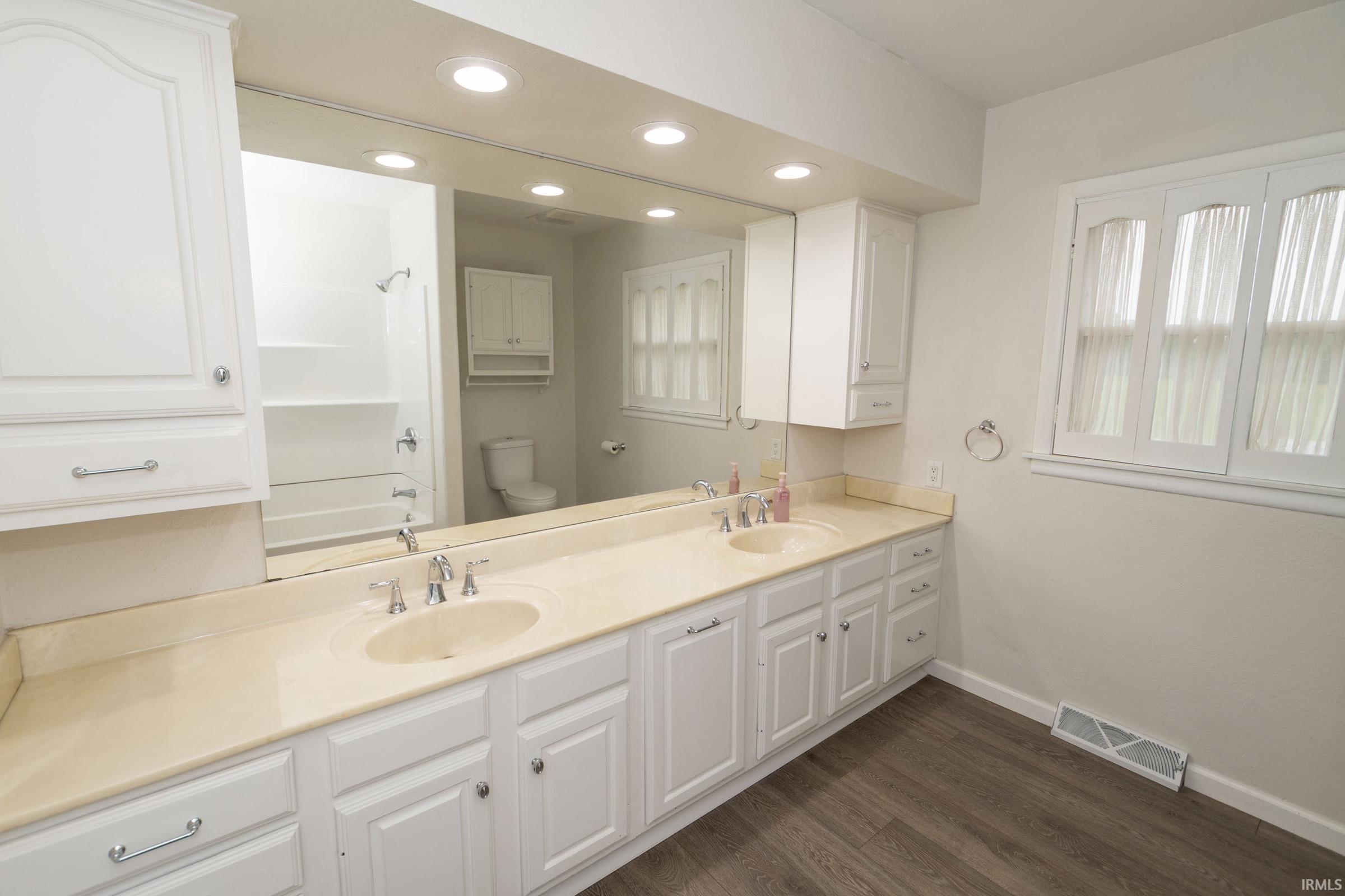 18964 County Road 20 Goshen IN 46528