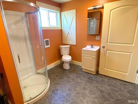 956 SW C Street Linton IN 47441
