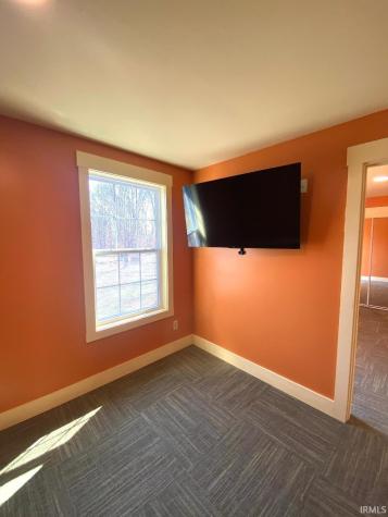 956 SW C Street Linton IN 47441