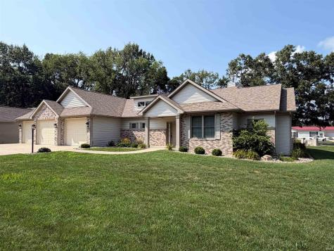 2121 Woodland Estates Drive Elkhart IN 46514
