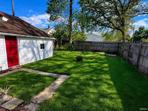 730 Ridgewood Drive Fort Wayne IN 46805