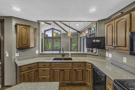 2208 Longleaf Drive Fort Wayne IN 46814