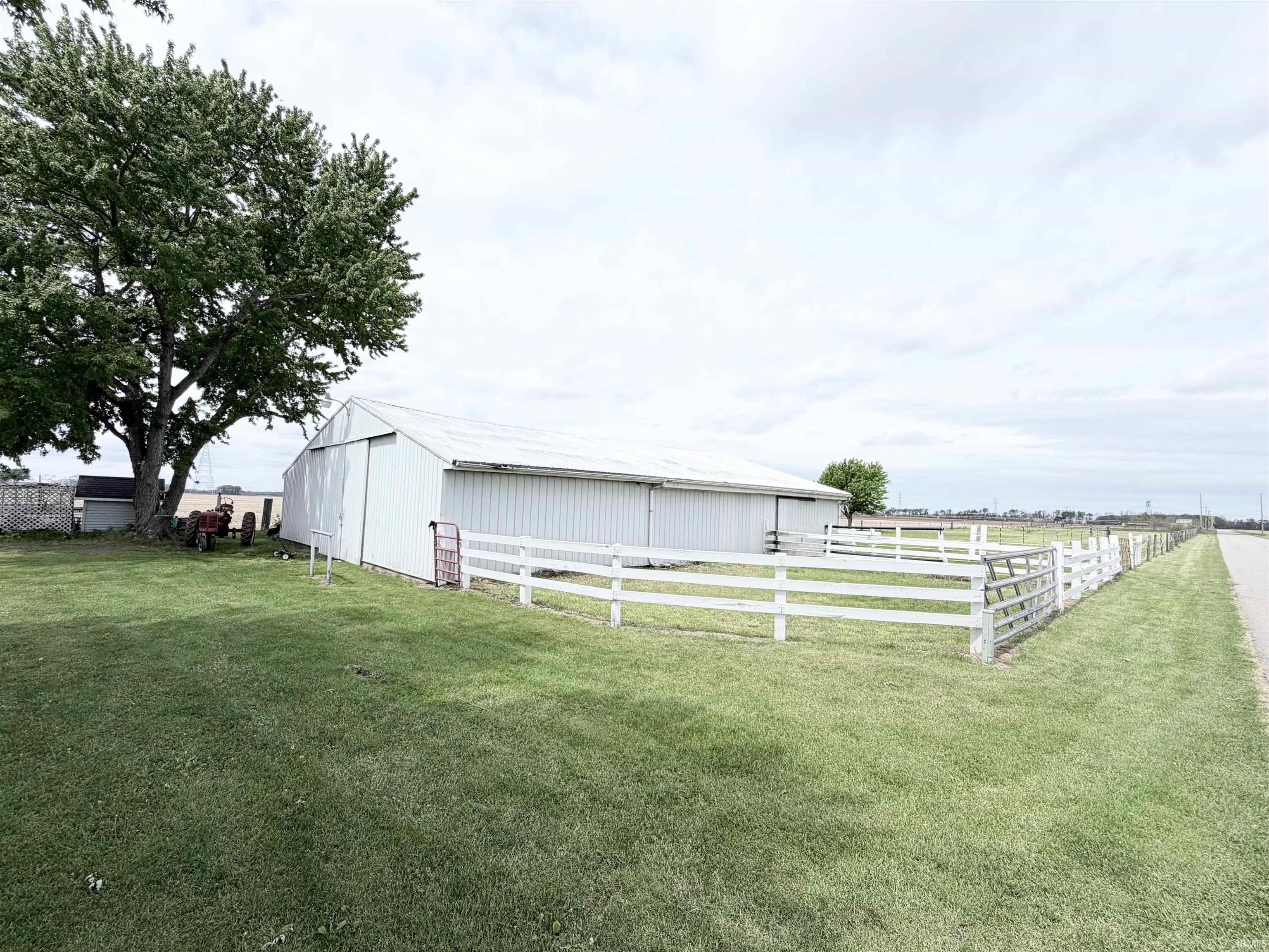 8902 S 900 E Road Walkerton IN 46574