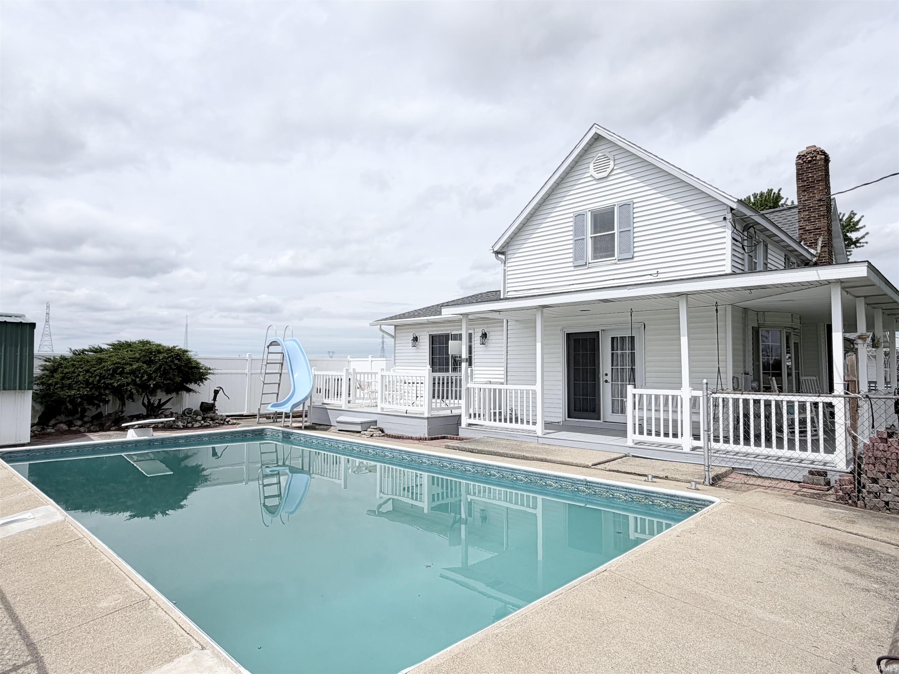8902 S 900 E Road Walkerton IN 46574