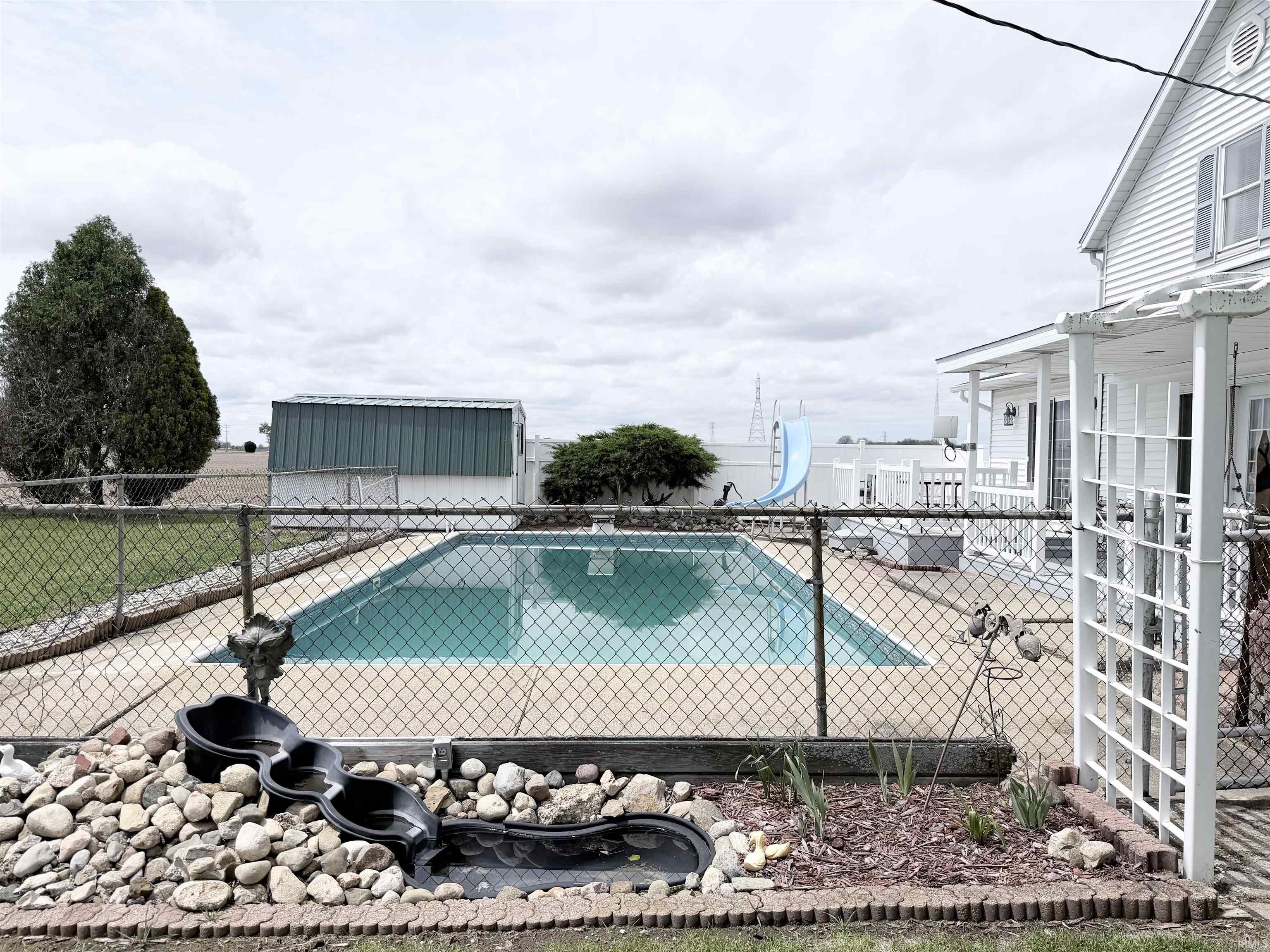 8902 S 900 E Road Walkerton IN 46574