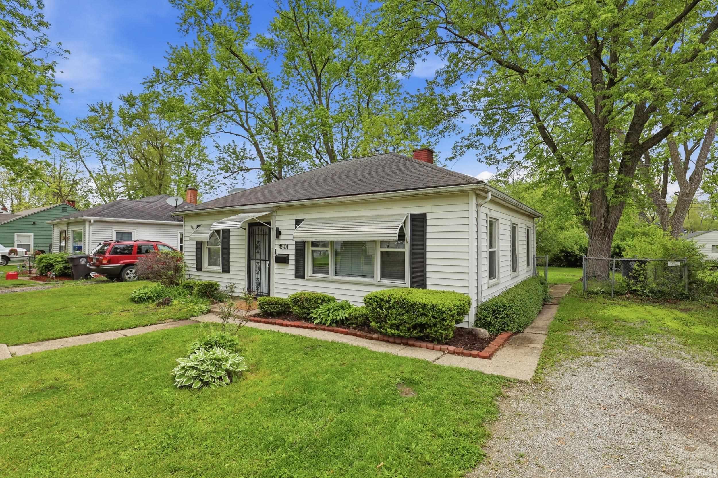 4501 Standish Drive Fort Wayne IN 46806
