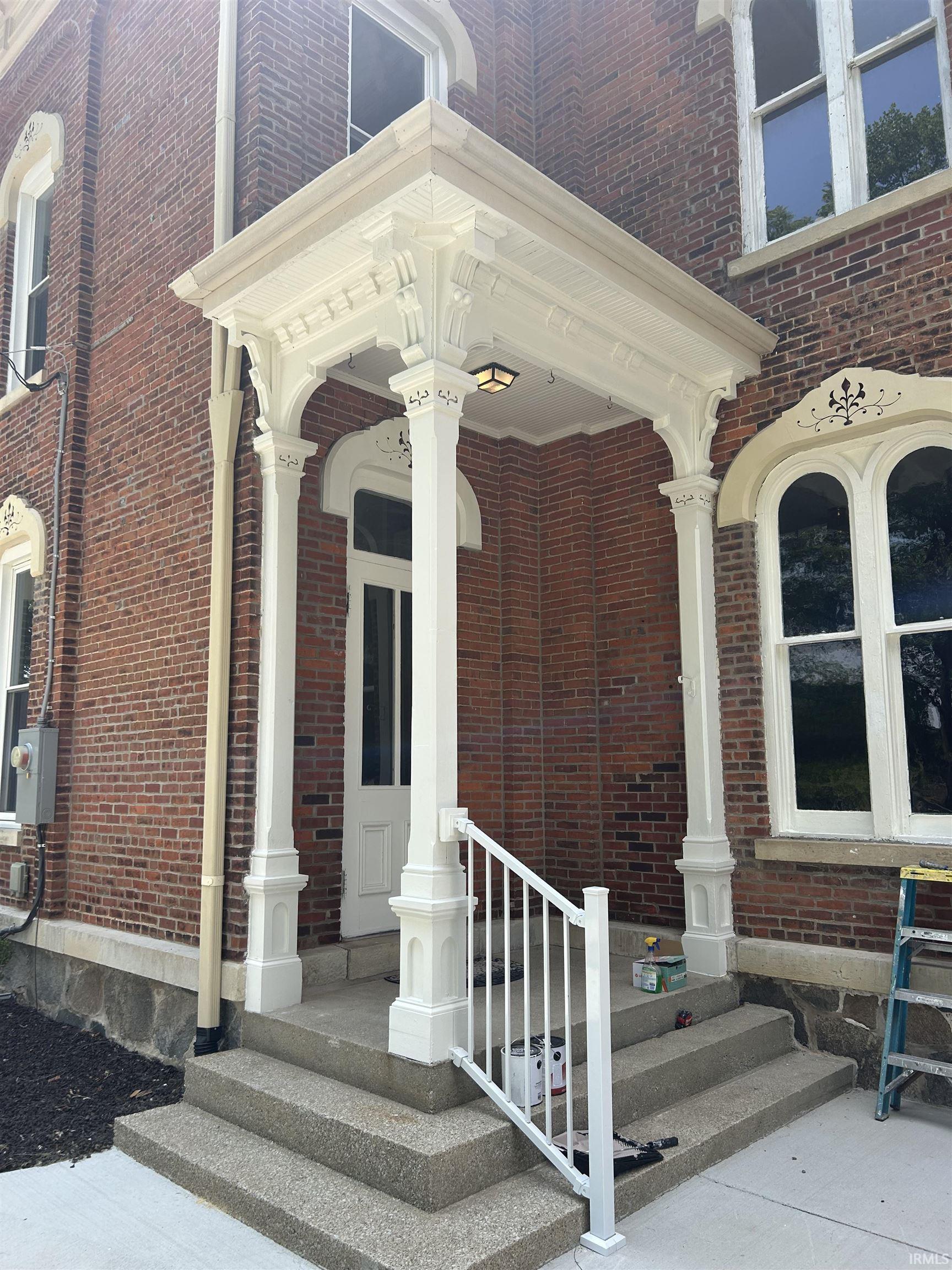 732 W Michigan Street New Carlisle IN 46552